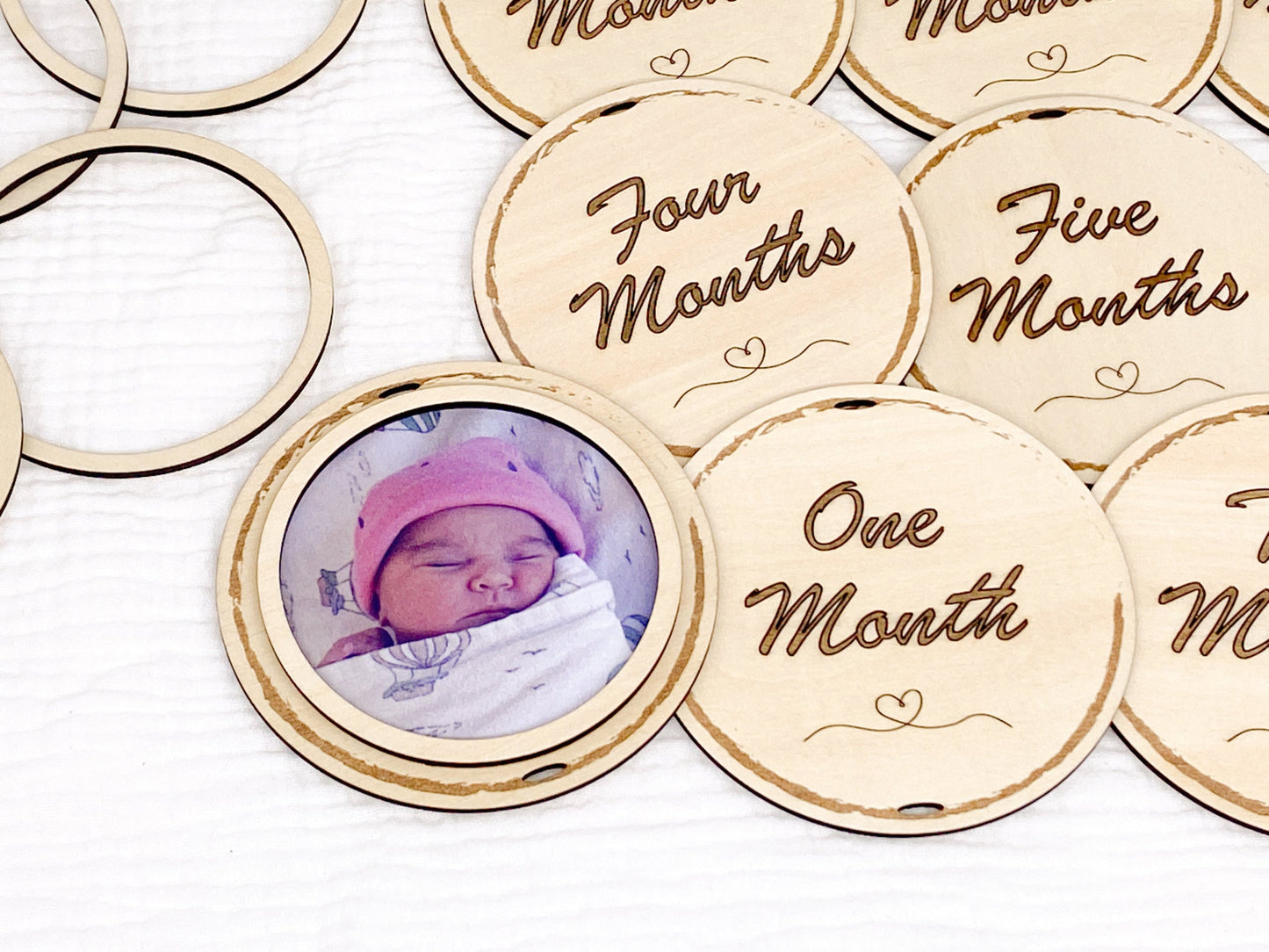 Wooden Baby Milestone Marker Set With 13 Monthly Markers And Matching Photo Frames For Baby's First Year