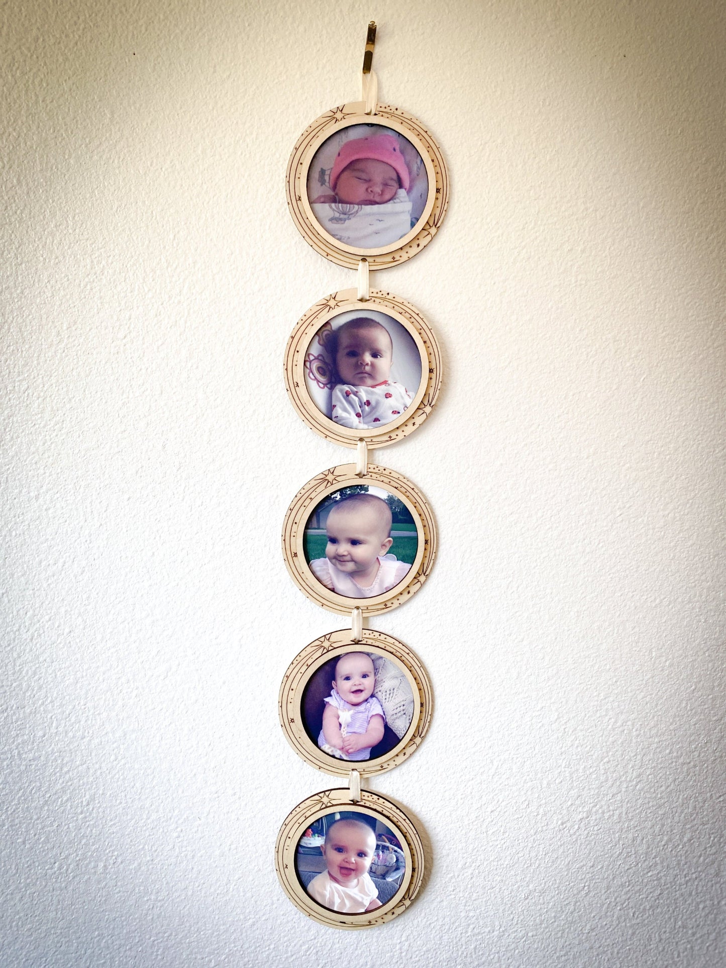 Moon And Stars Wooden Baby Milestone Marker Set With 13 Monthly Markers And Matching Photo Frames For Baby's First Year