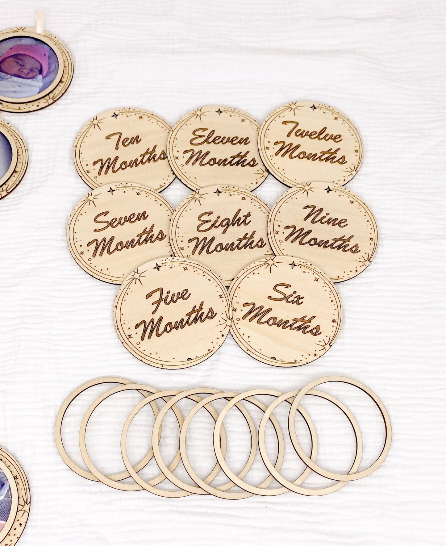 Moon And Stars Wooden Baby Milestone Marker Set With 13 Monthly Markers And Matching Photo Frames For Baby's First Year